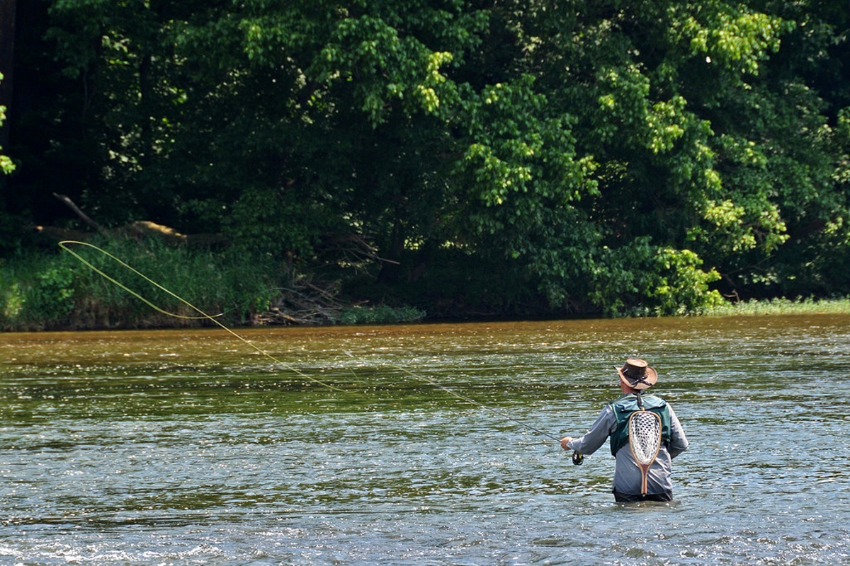 How to Choose a Fly Fishing Travel Bag