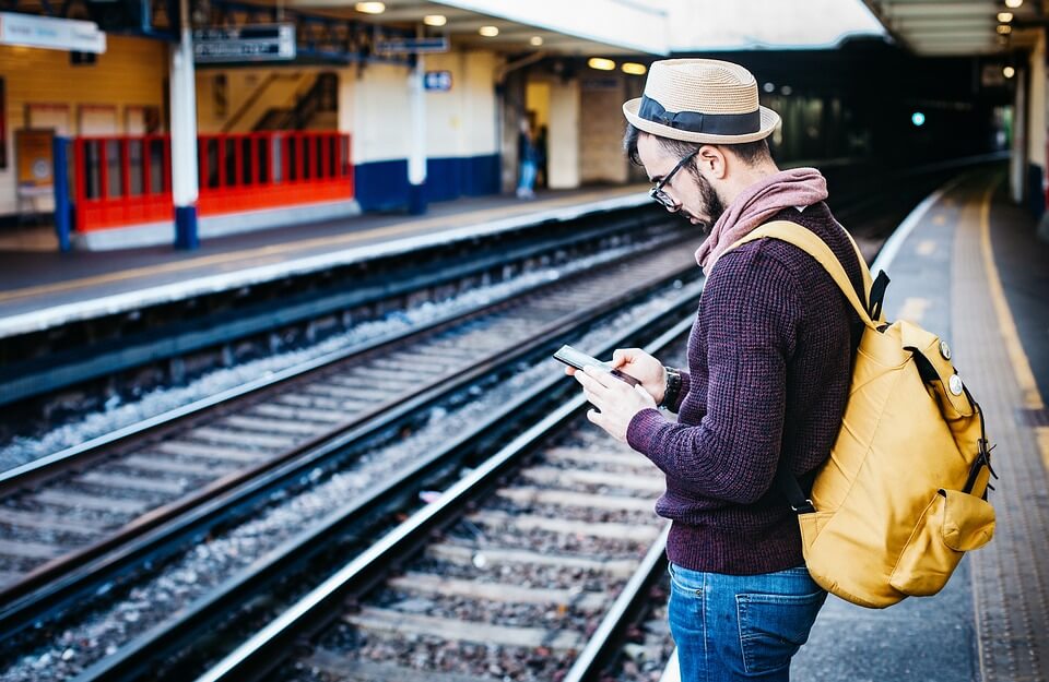 Advantages of travelling by train